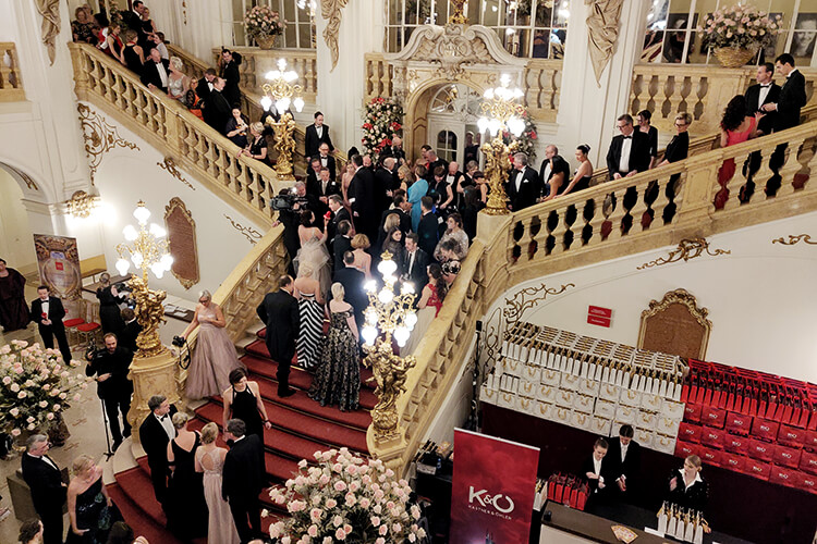 Foyer Oper Graz bei der Opernredoute