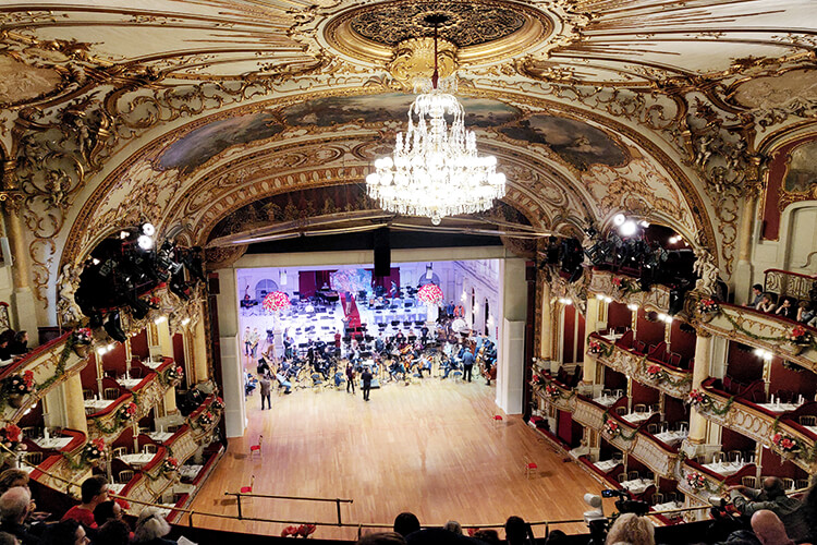 Die Oper Graz bei der Generalprobe zur Opernredoute